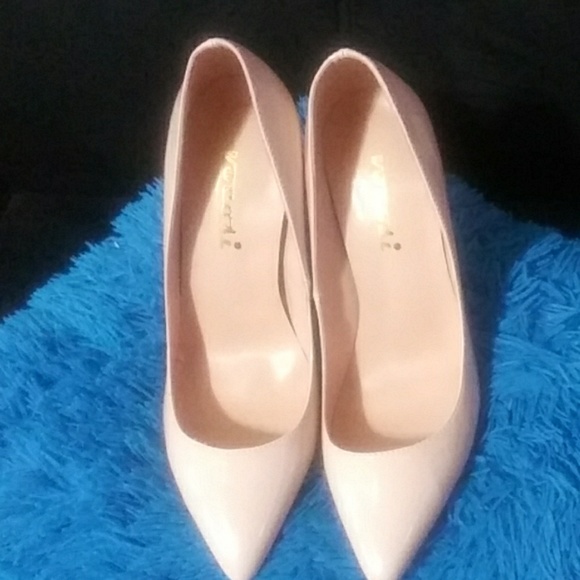 Shoes - Picture 2 of 2